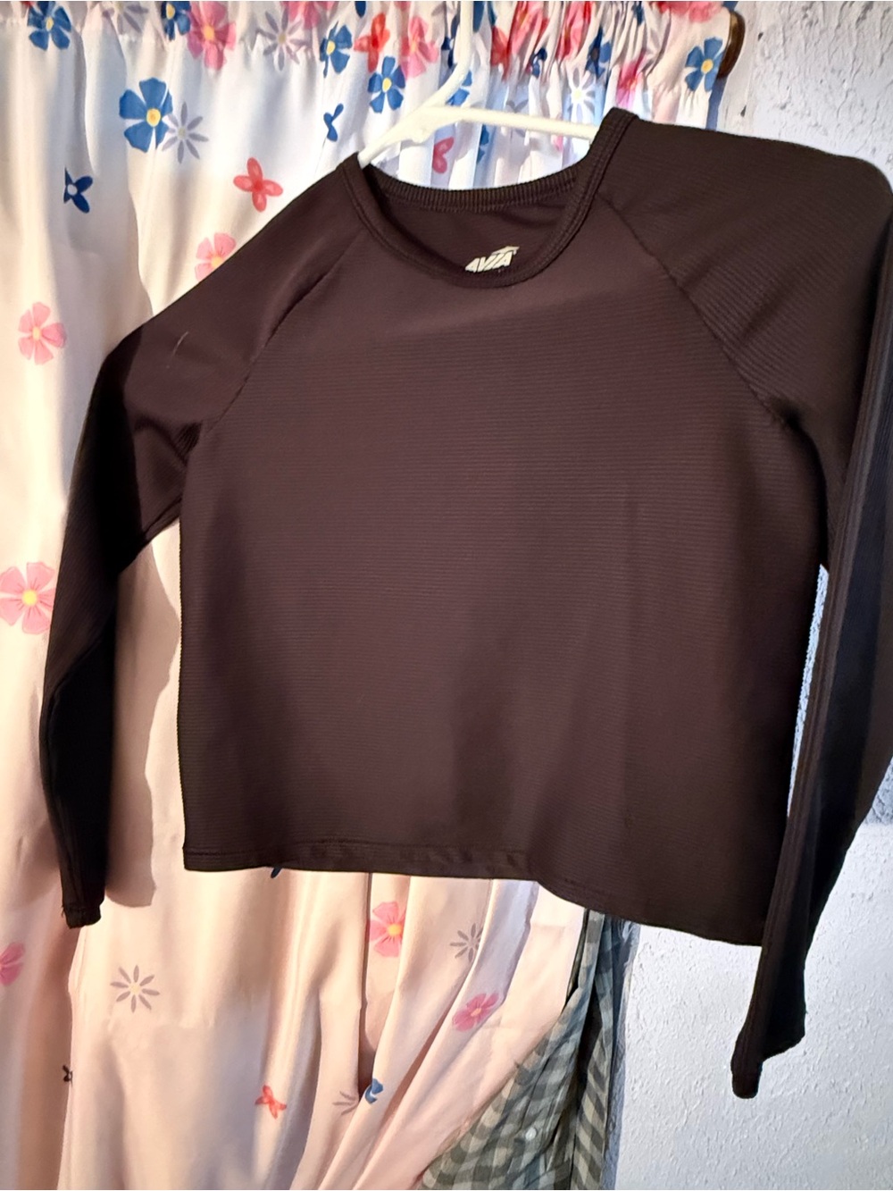 Avia Black Long-Sleeve Crew Performance Top